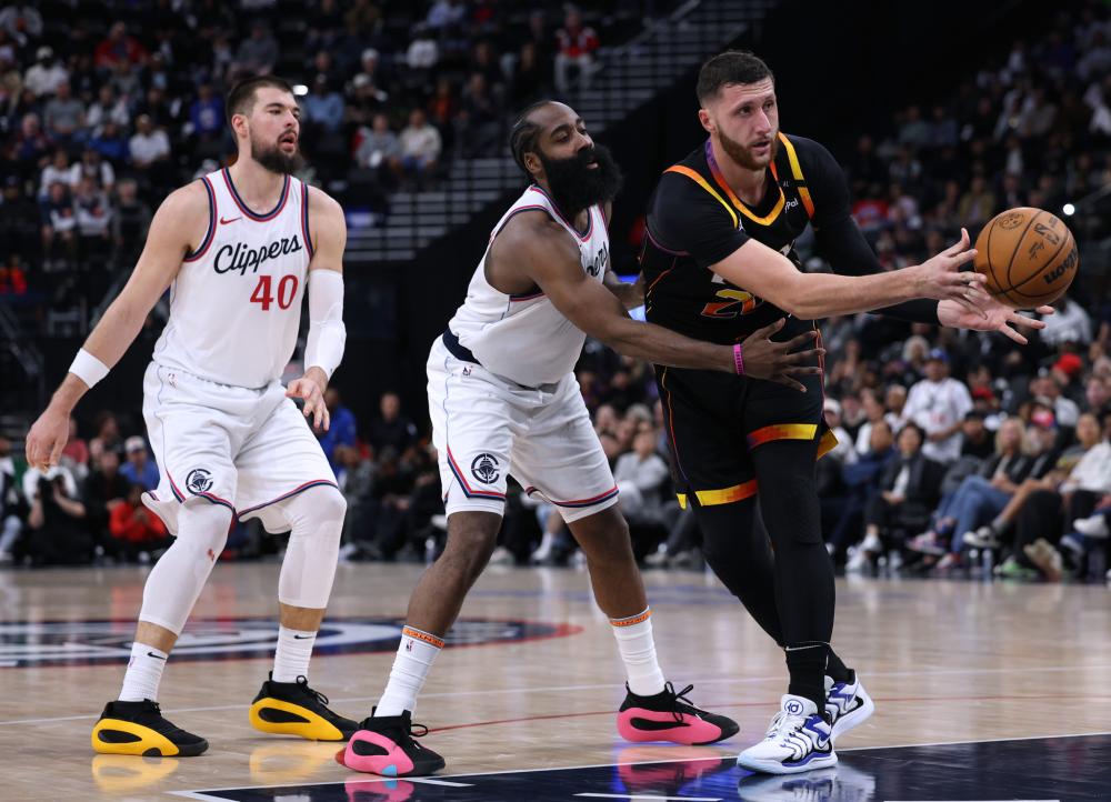 比赛充满悬 比赛充满悬