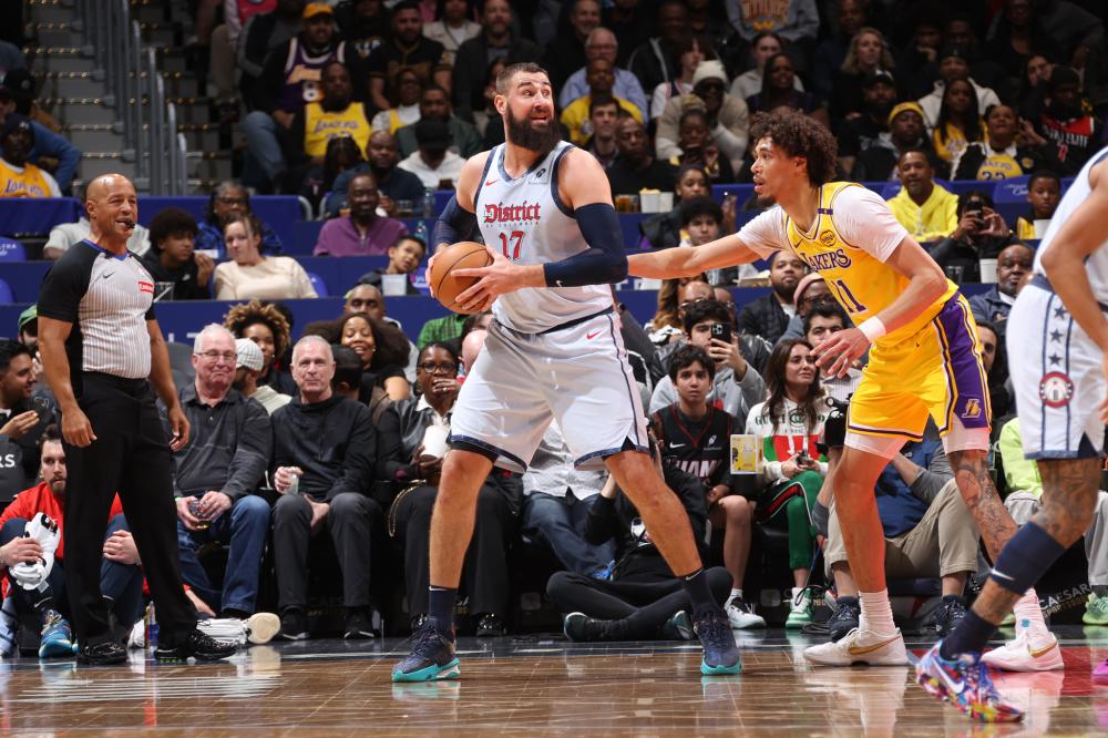 进攻空缺的 进攻空缺的