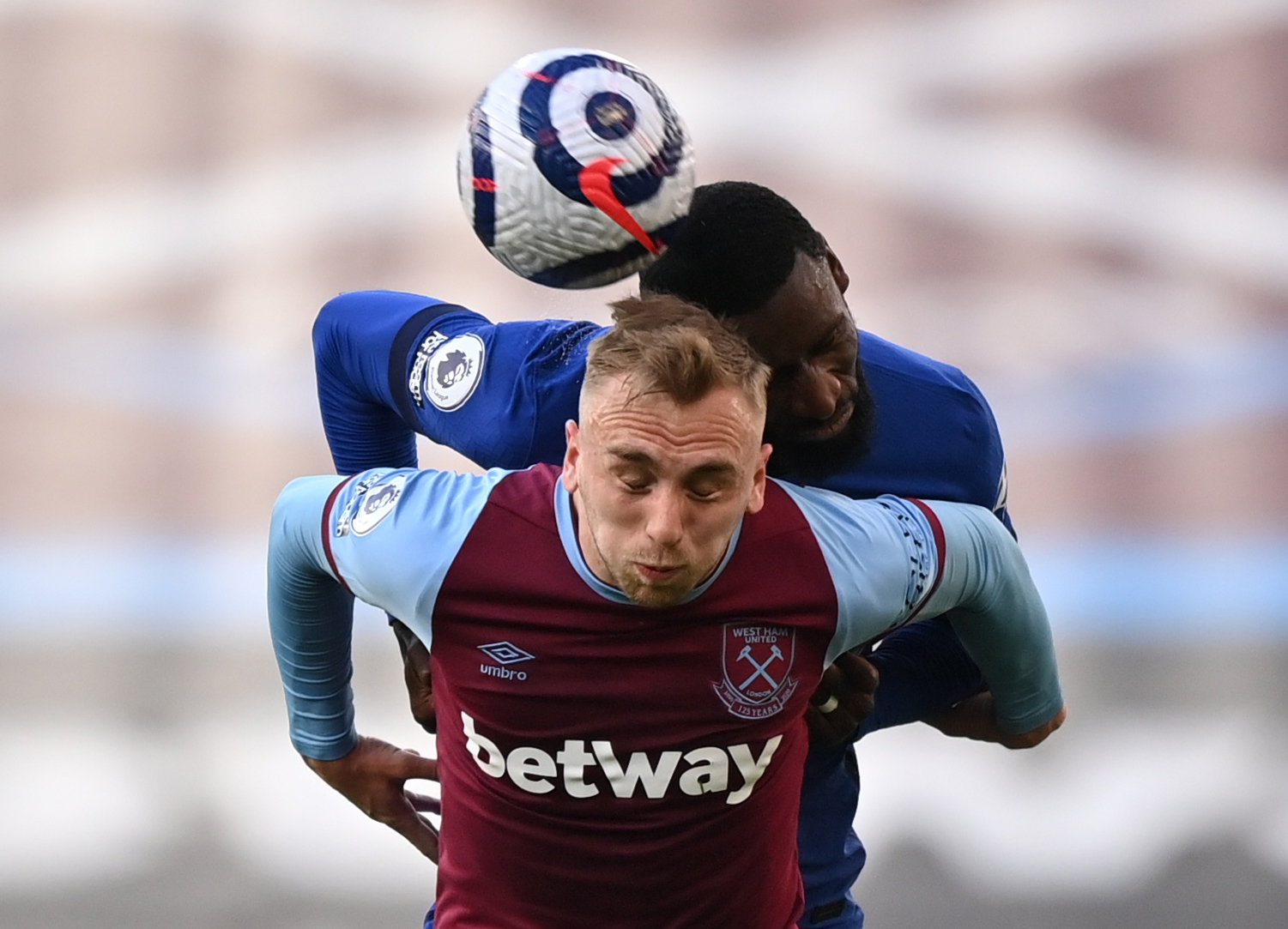 击来遏制湖 击来遏制湖