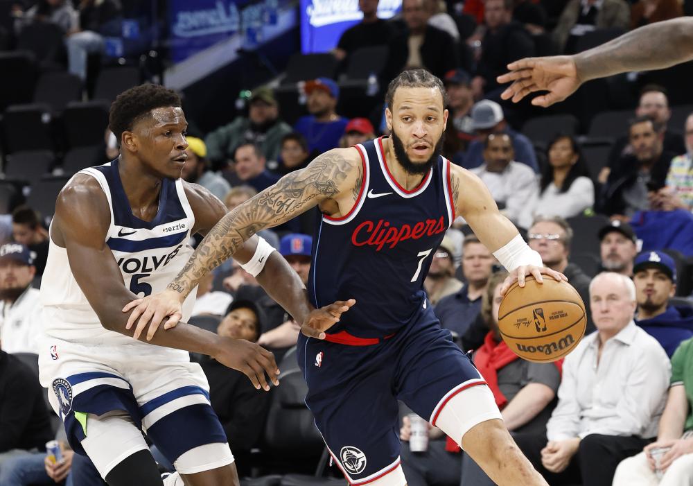 正面临来自 正面临来自